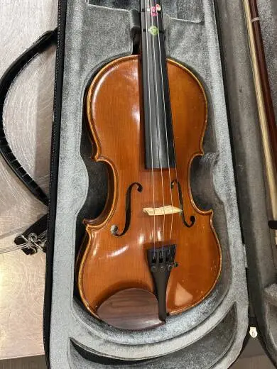Yamaha 1/2 violin